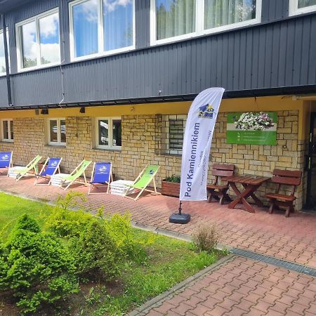 Hotel Pod Kamiennikiem Trzemesnia Exterior foto