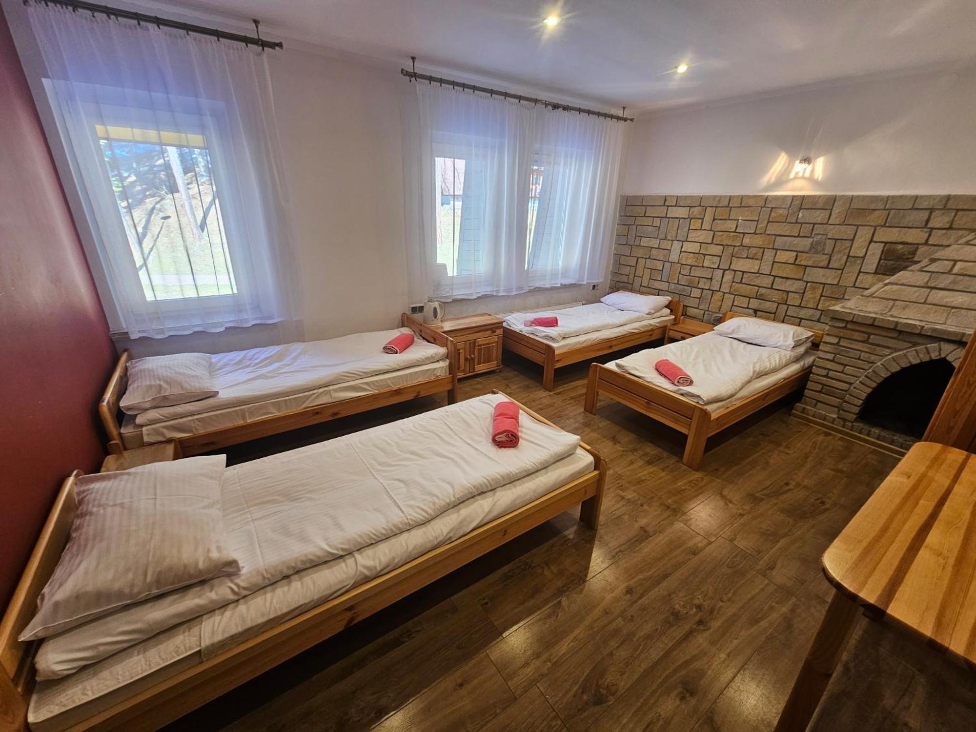 Hotel Pod Kamiennikiem Trzemesnia Exterior foto