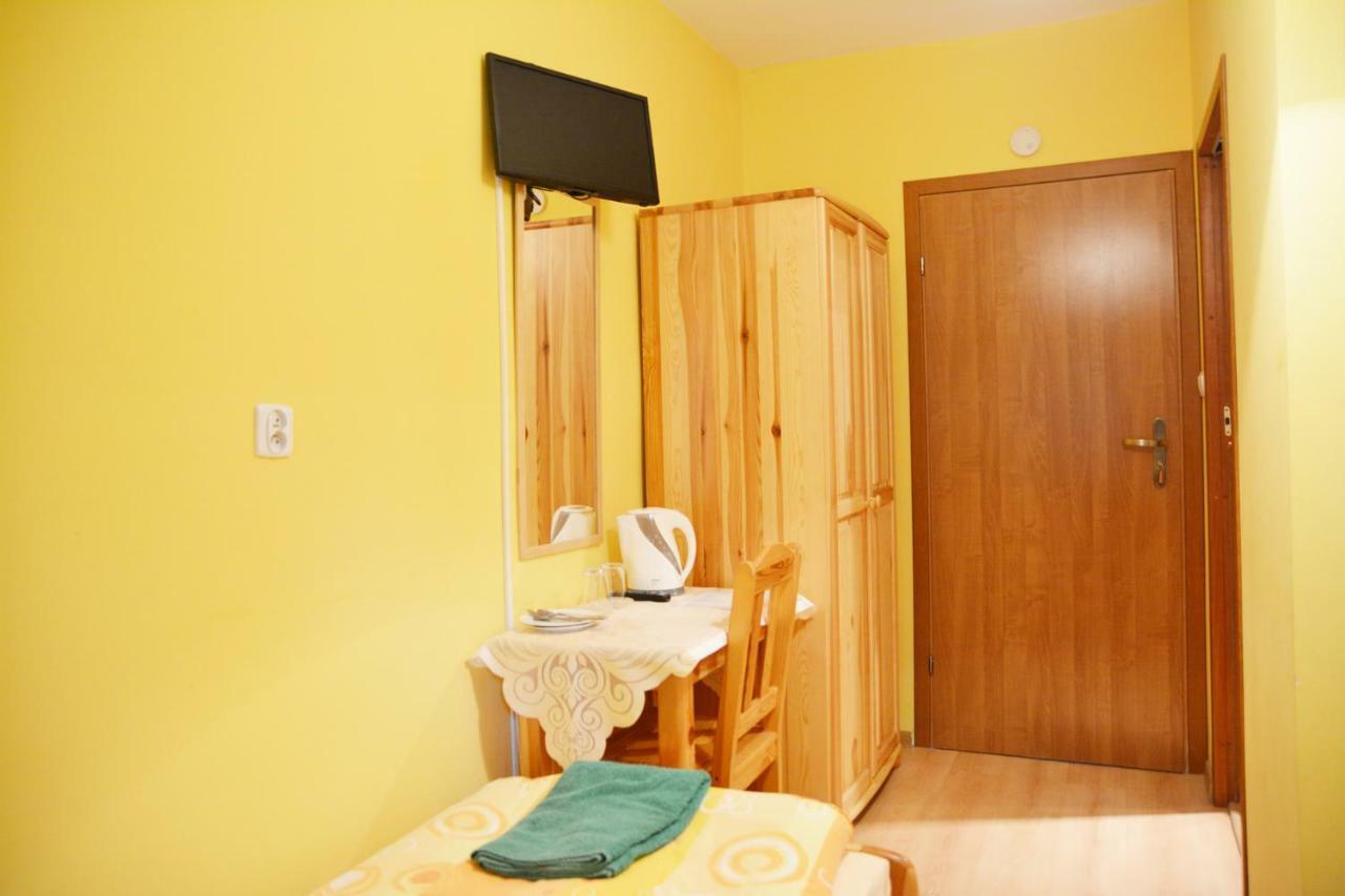 Hotel Pod Kamiennikiem Trzemesnia Exterior foto